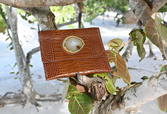 Rosa Clutch in Glossy Caramel with Large Agate Stone