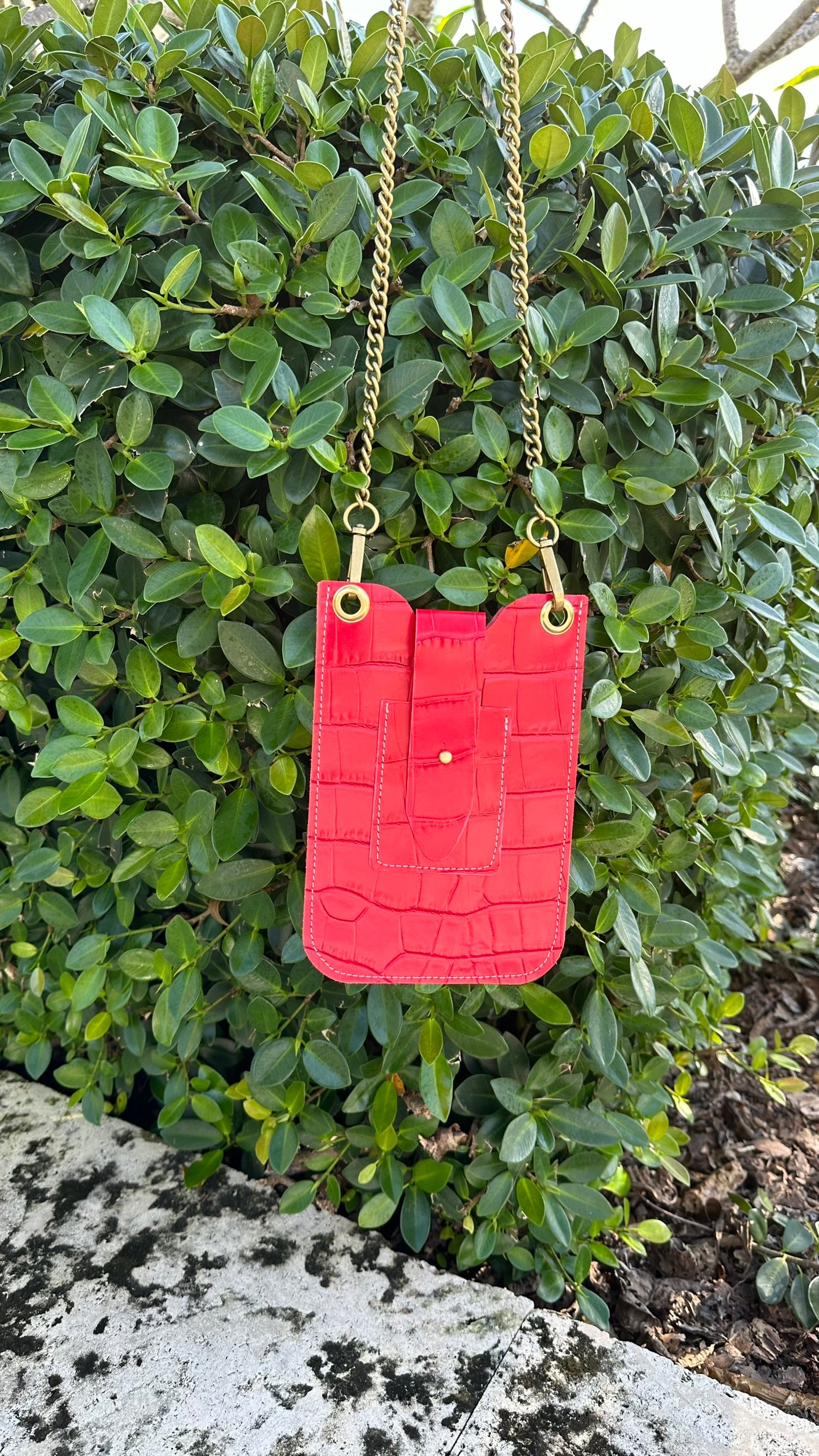 Classic Style Phone Pouch Crossbody in Red Alligator