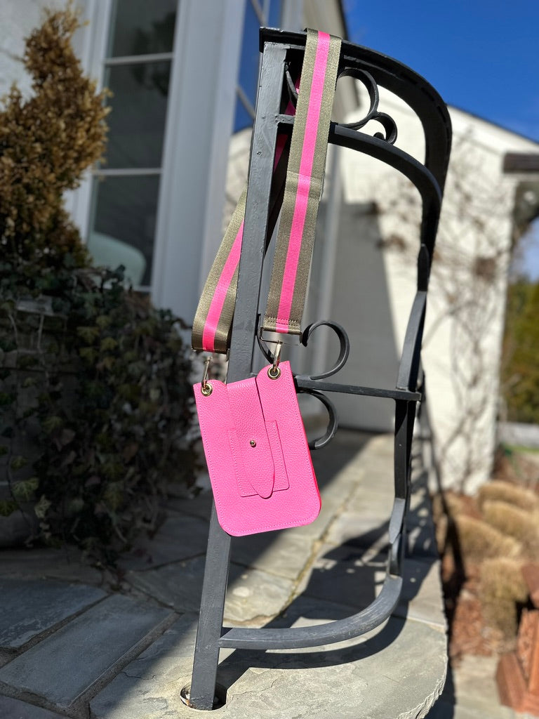 Classic Style Phone Pouch Crossbody in Pebble Pink