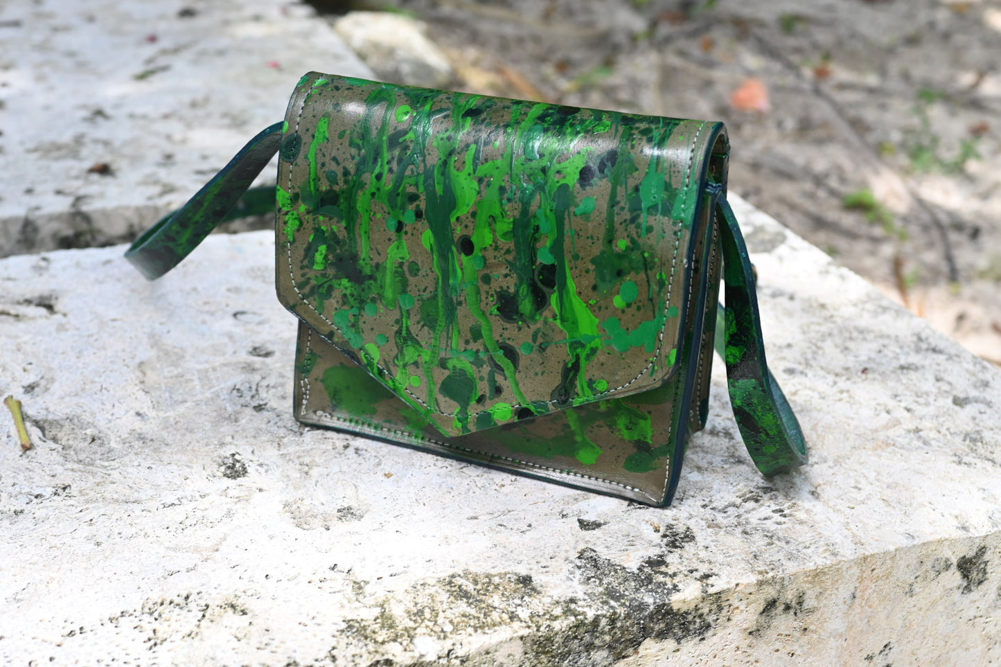 Mutli-Style Belt Bag Crossbody in Splashed Green