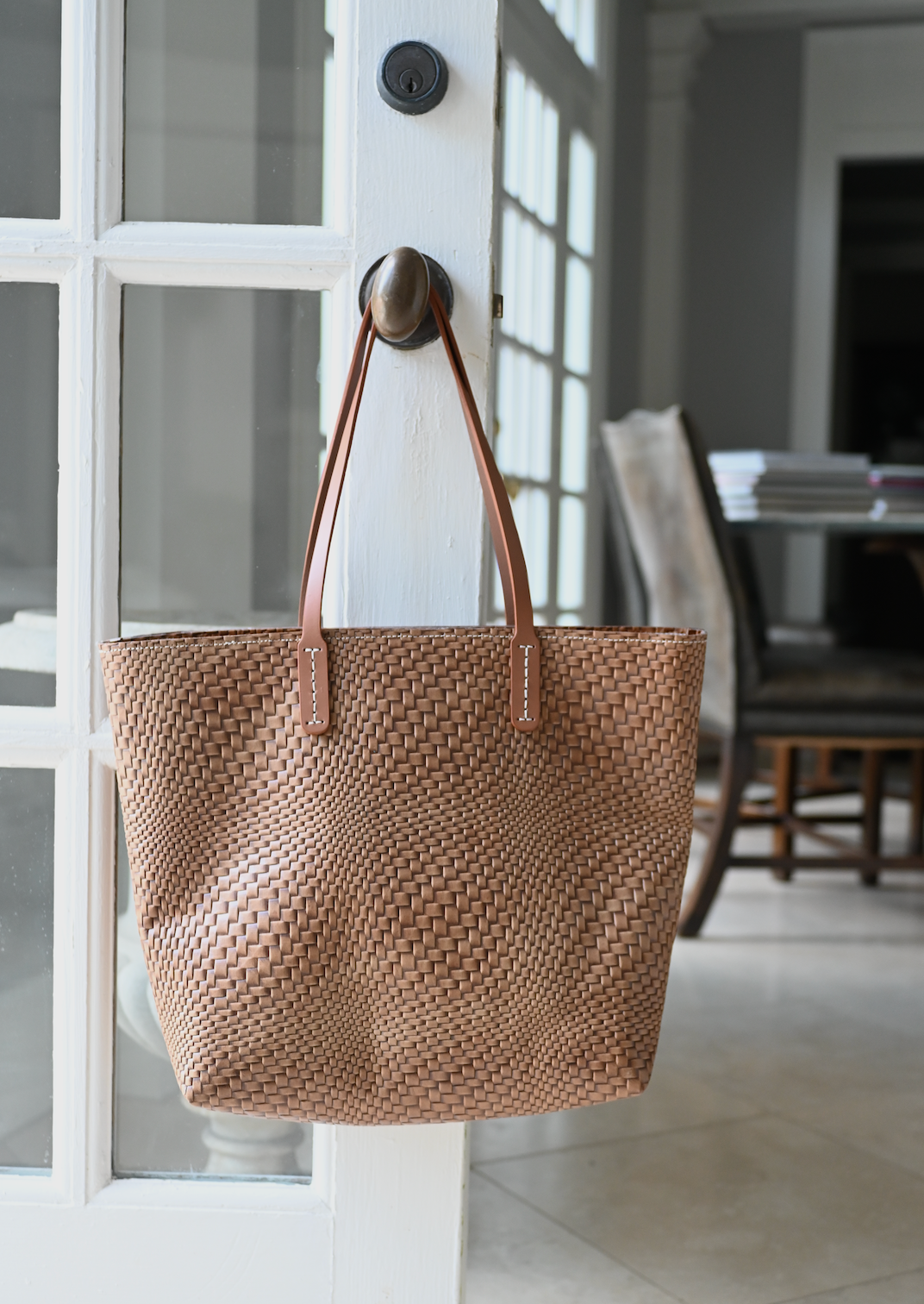 Mary Style Tote Bag in Weaved Brown