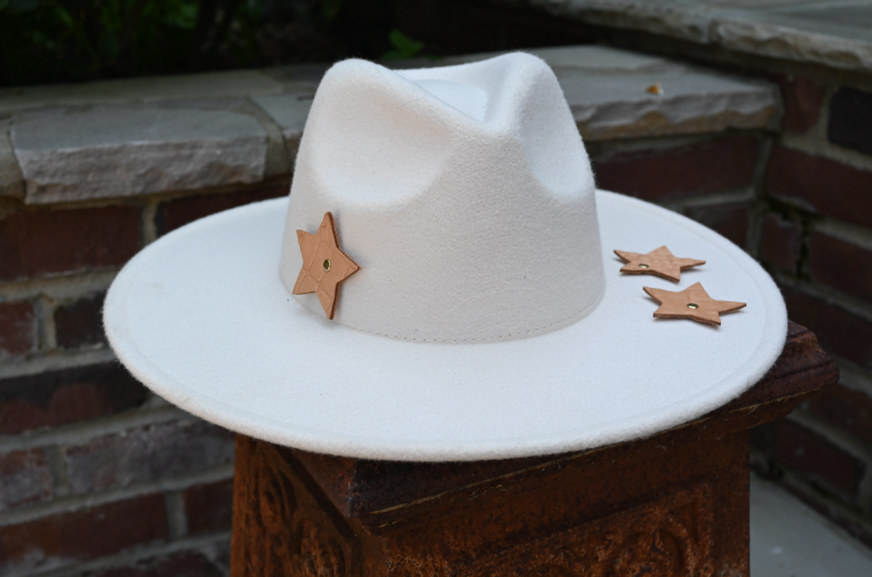 White Rancher Hat with Stars 2
