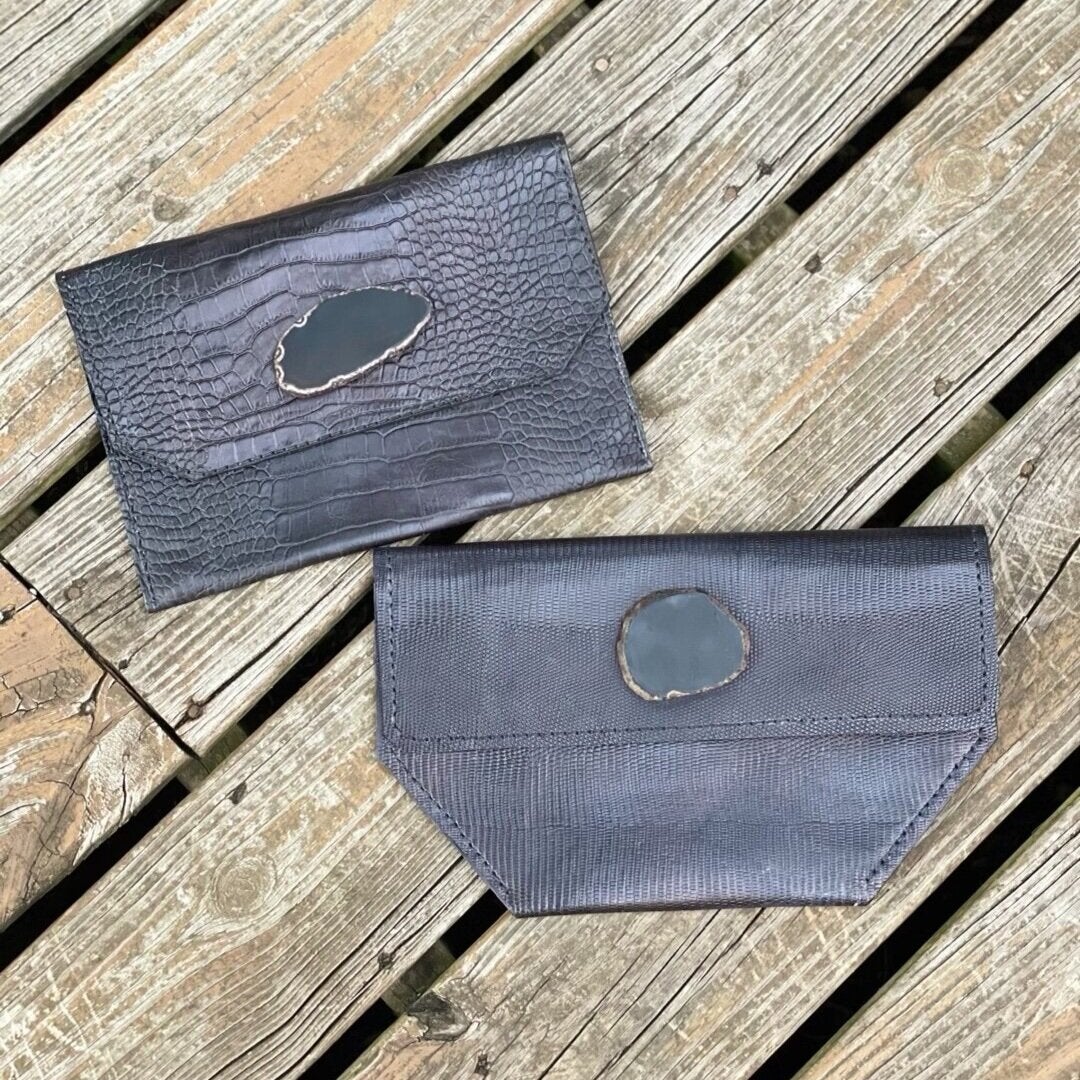 Pansy Style Clutch in Black with Agate Stone